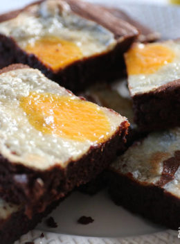 gluten-free-easter-cheesecake-brownies-2