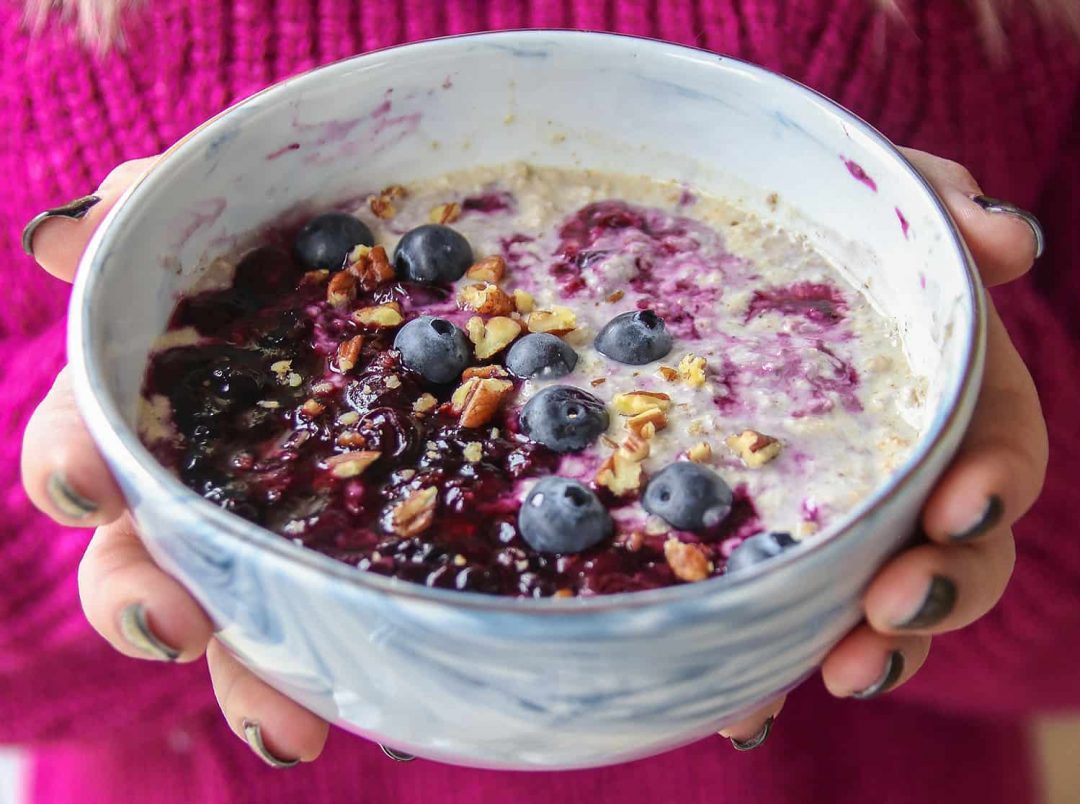 Gluten Free Apple Berry Crumble Recipe (dairy free + vegan)
