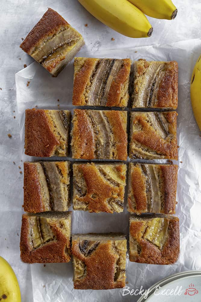 Gluten free Banana Cake with Cinnamon Cream Cheese Frosting - Oh My Veggies