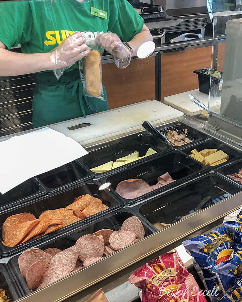 Glutenfreies Brot bei Subway: 5 Dinge, die Sie wissen MÜSSEN, bevor Sie es probieren