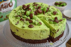 Gluten Free Mint Chocolate Cheesecake Recipe (No-bake) with Aero Peppermint Bubbles