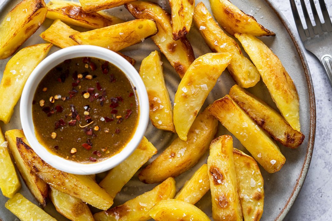 Oven-baked Chip Shop Chips & Curry Sauce Recipe