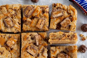 Gluten-free Snickers Cookie Bars Recipe – EASY METHOD!
