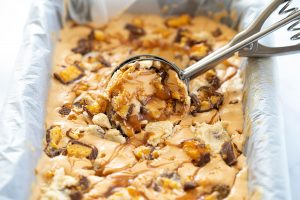 Gluten-free Crunchie Caramel Cookie Dough Ice Cream Recipe – No-Churn
