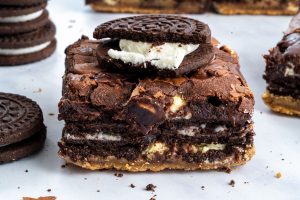 Gluten-free Oreo Cookie ‘Slutty’ Brownies Recipe (low FODMAP/dairy-free/vegan option)