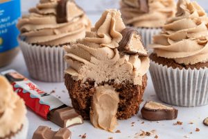 Gluten-free ‘Kinder Bueno’ Cupcakes Recipe (using Schar Meltos)