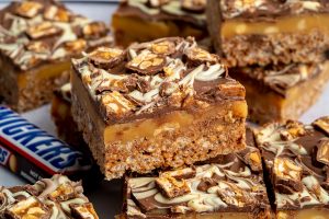Gluten-free Snickers Millionaire’s Rice Crispy Squares Recipe – No-bake