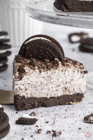 Dairy-free 'Oreo' No-bake Cheesecake Recipe - 5-ingredients (vegan)