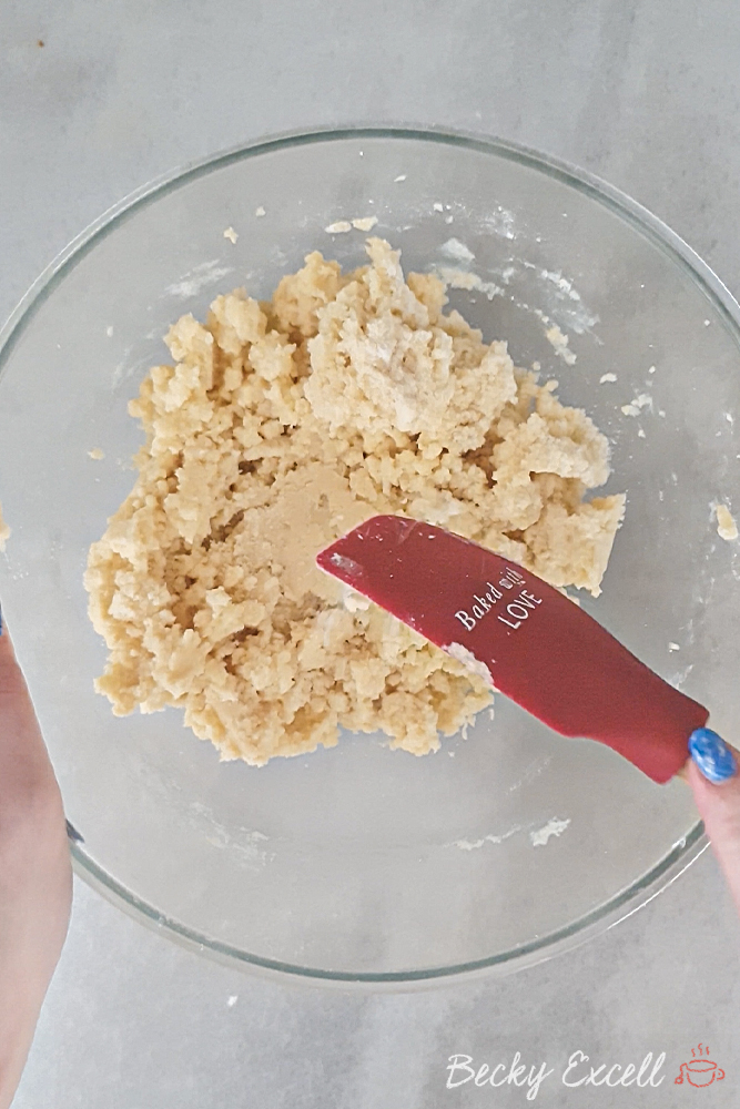 Gluten-free Millionaire's Shortbread Recipe - Mix until it comes together into a dough