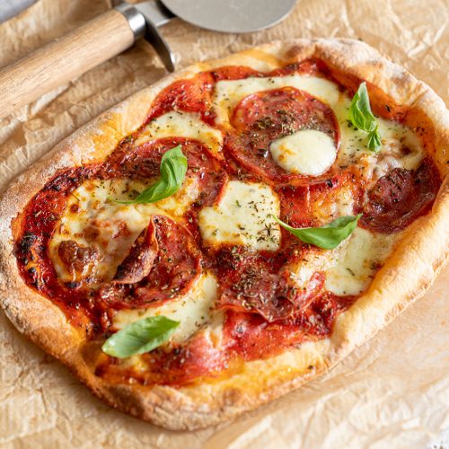 Air Fryer Mini Pizza in 10 Minutes - Tasty Oven