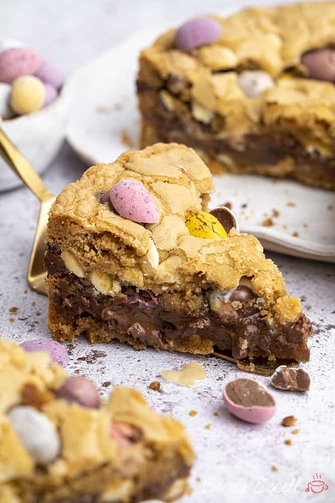 Mini Egg Cookie Pie Recipe - Easter baking! (dairy-free option)