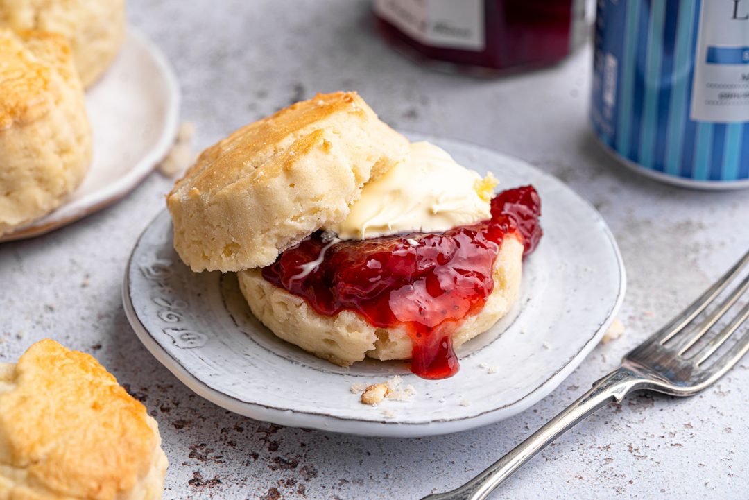 3Ingredient Scones Recipe (SUPER EASY Lemonade Scones)