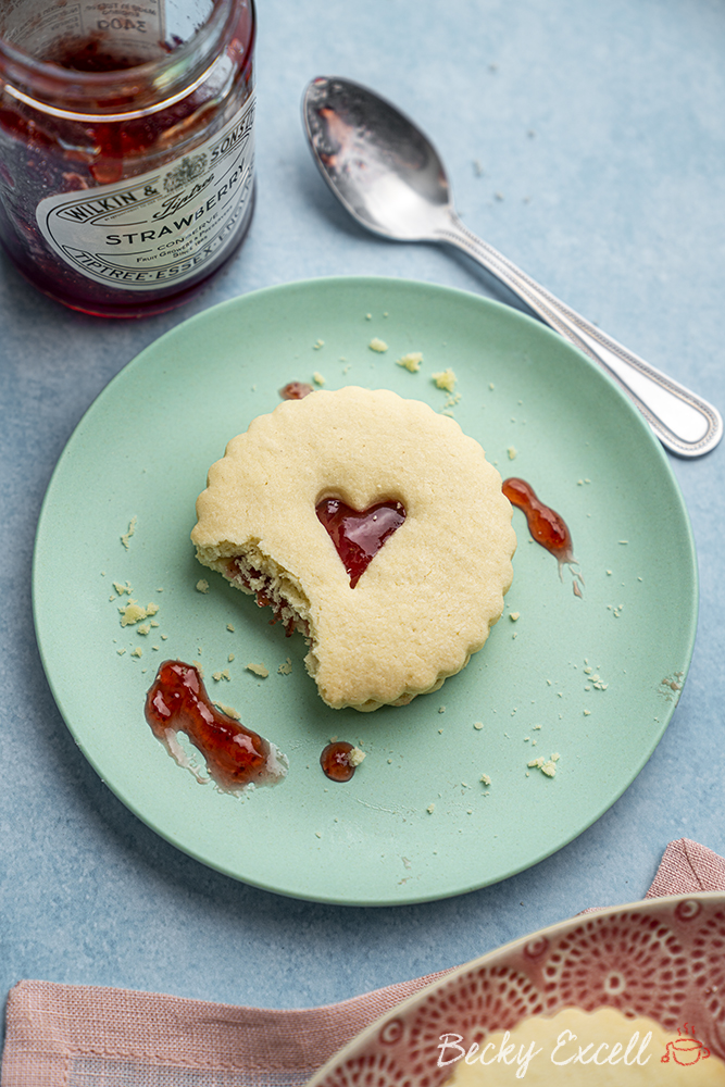 Gluten-free Jammy Dodgers Recipe