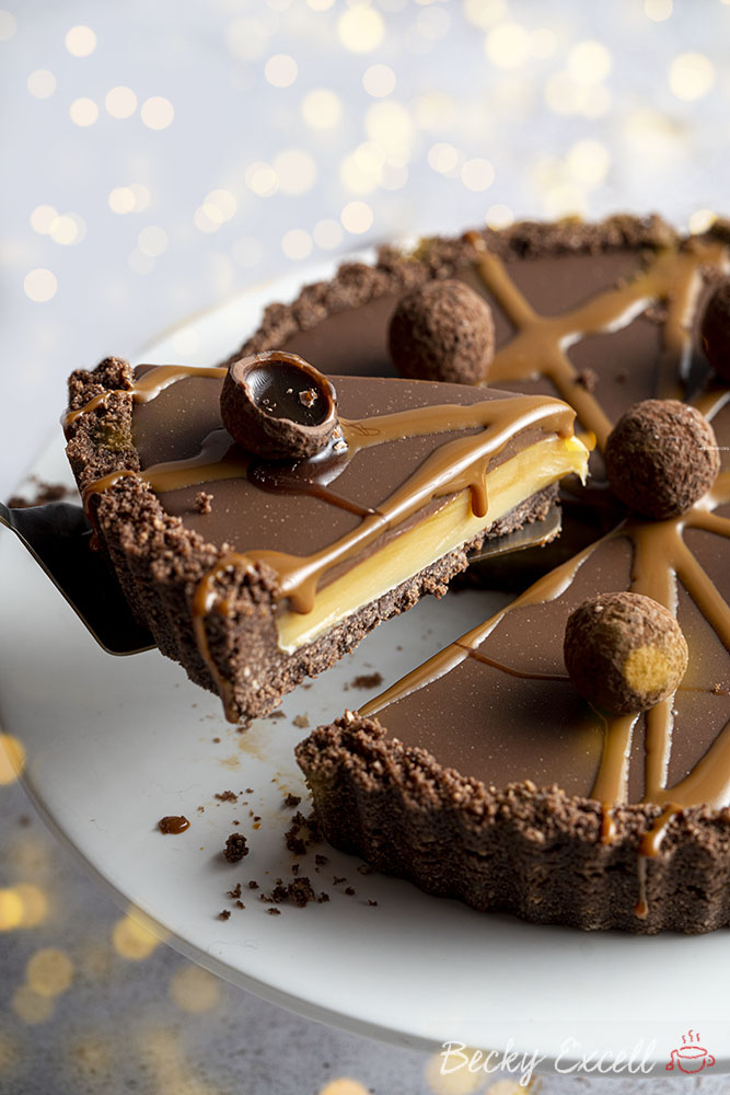 30 Gluten-free Christmas Dessert Recipes You NEED To Make: caramel chocolate tart
