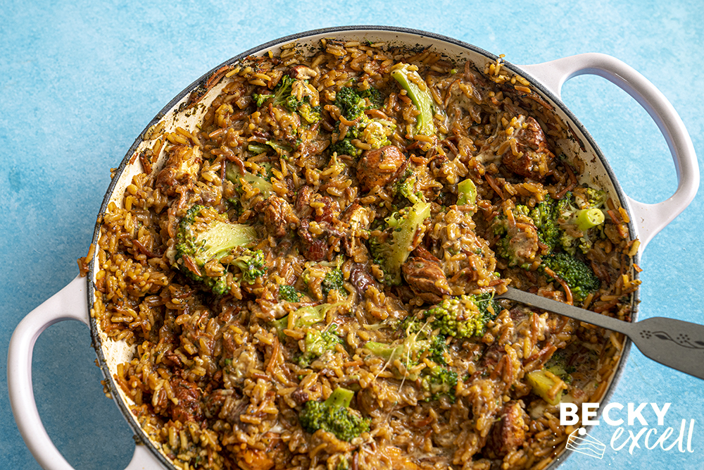 One-pot Cheesy Chicken Rice Recipe