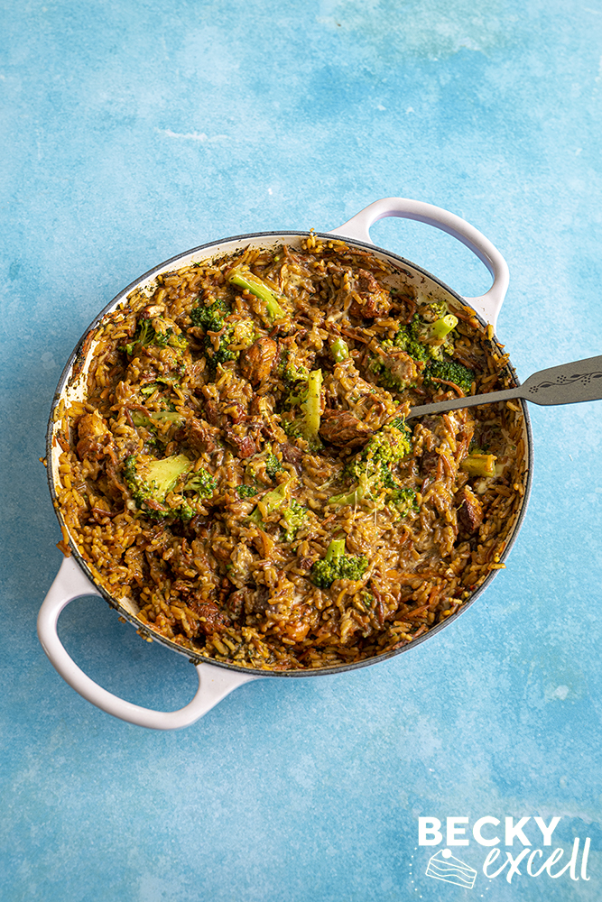 One-pot Cheesy Chicken Rice Recipe