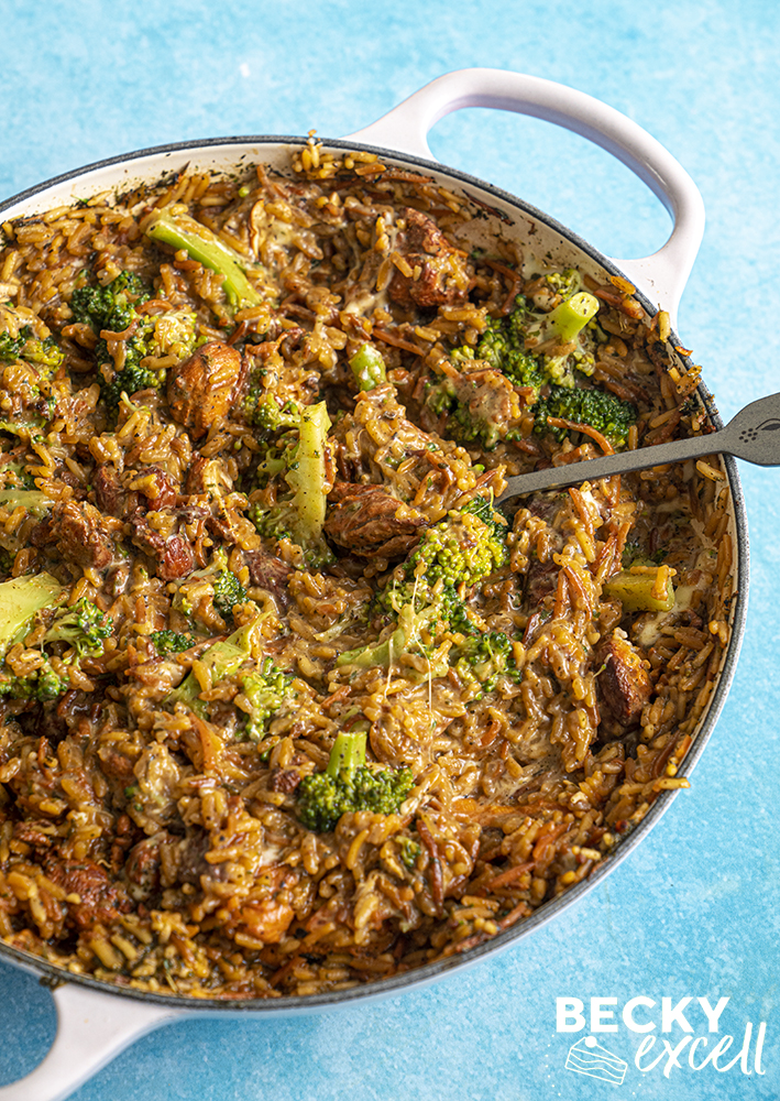 One-pot Cheesy Chicken Rice Recipe