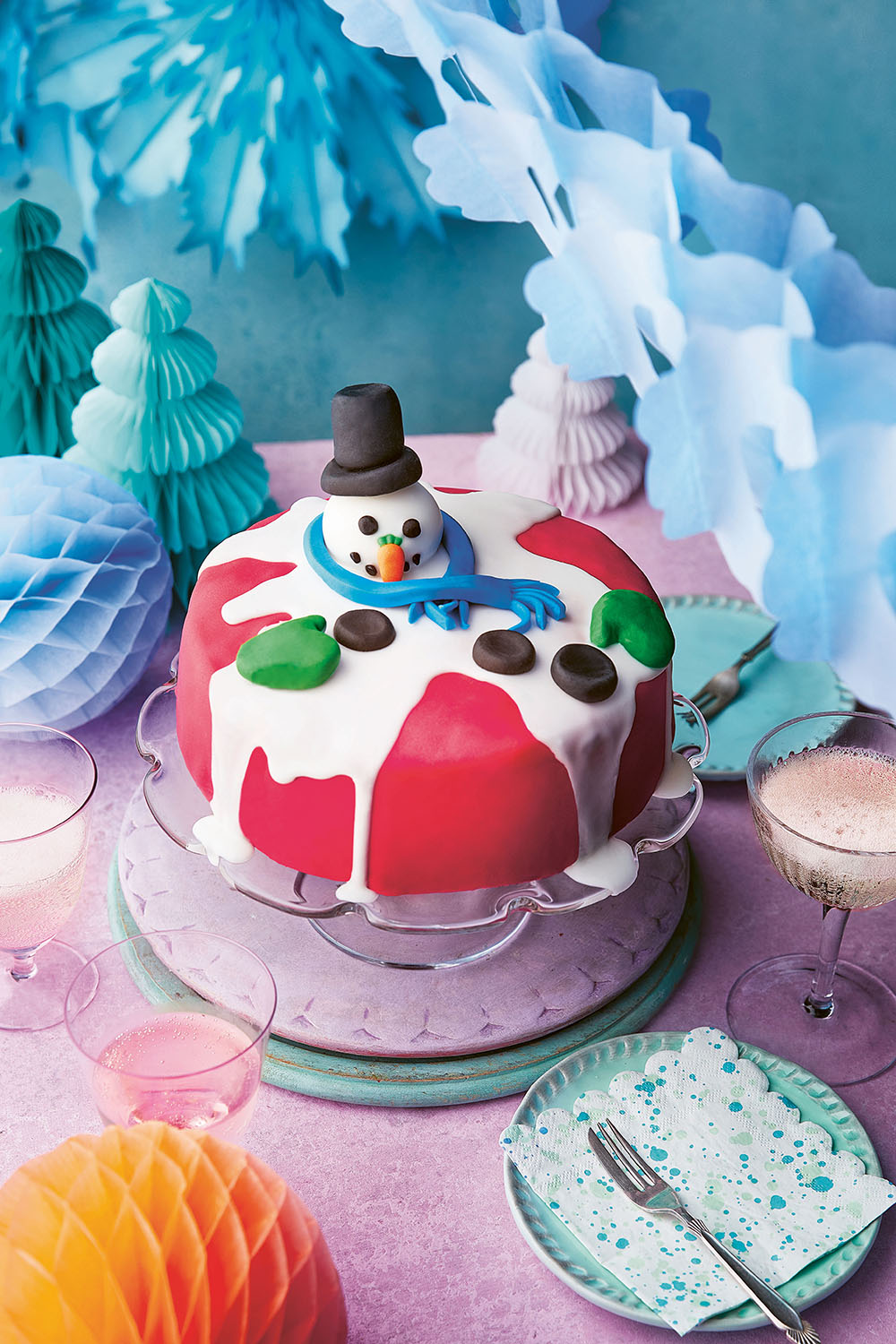 Melted Snowman Christmas Cake