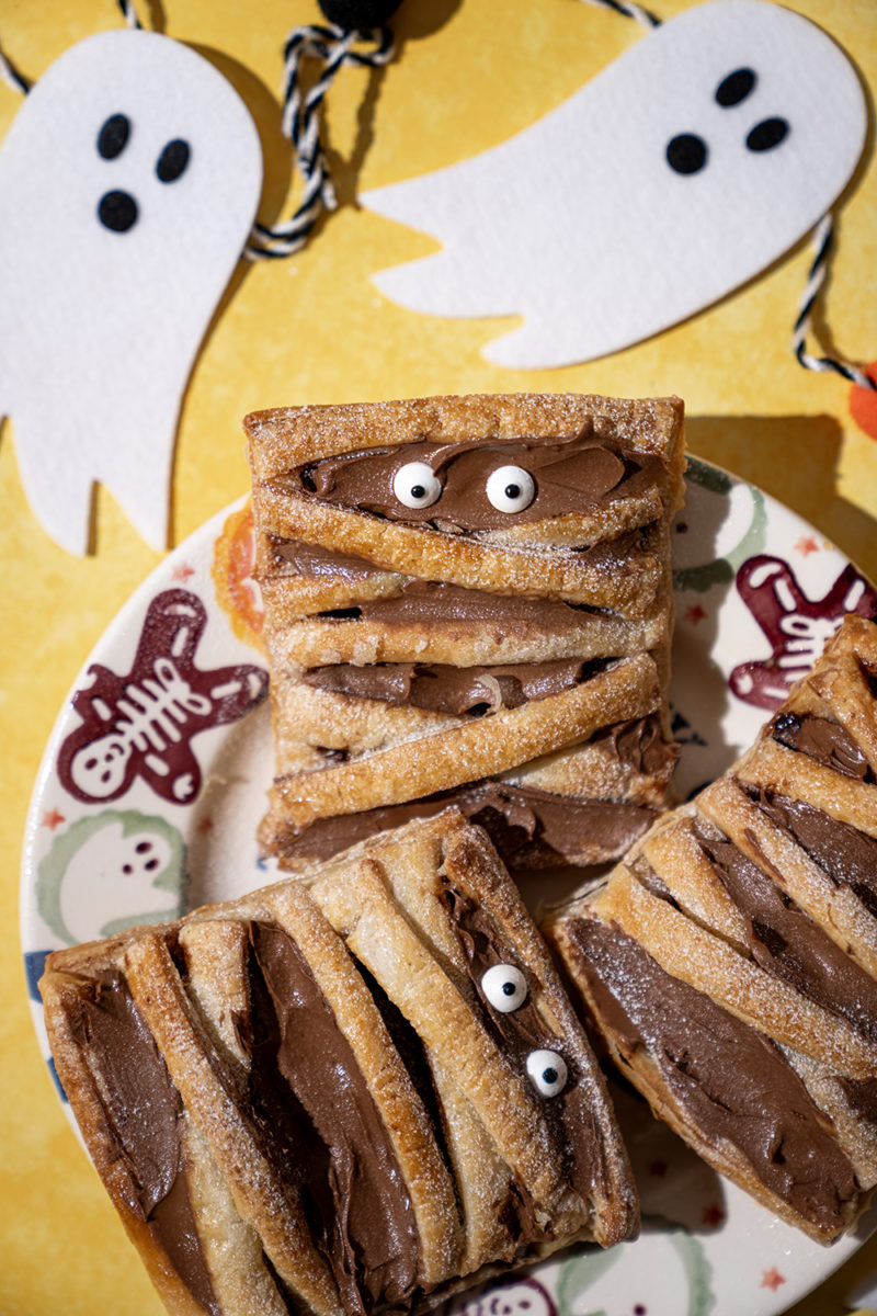 Gluten-free Halloween Mummy Puff Pastries Recipe