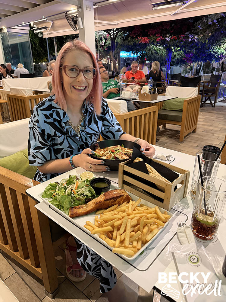 Pingouino Cafe and Lounge Bar - Poseidonos Ave, Paphos 8041, Cyprus
