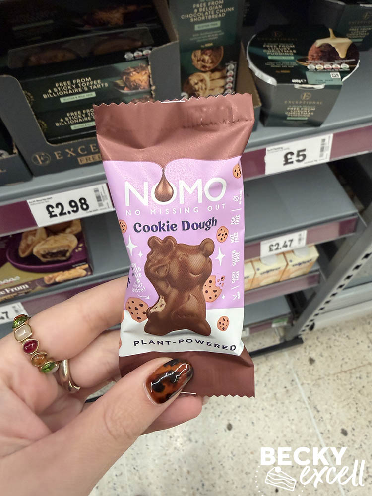 NOMO Cookie Dough Reindeer