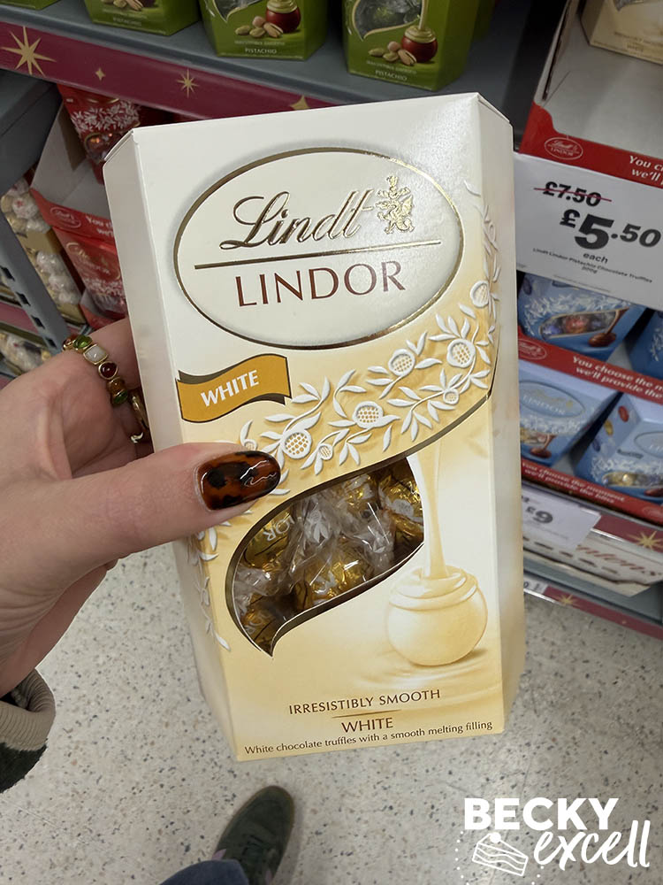 Lindt Lindor White Chocolate Truffles