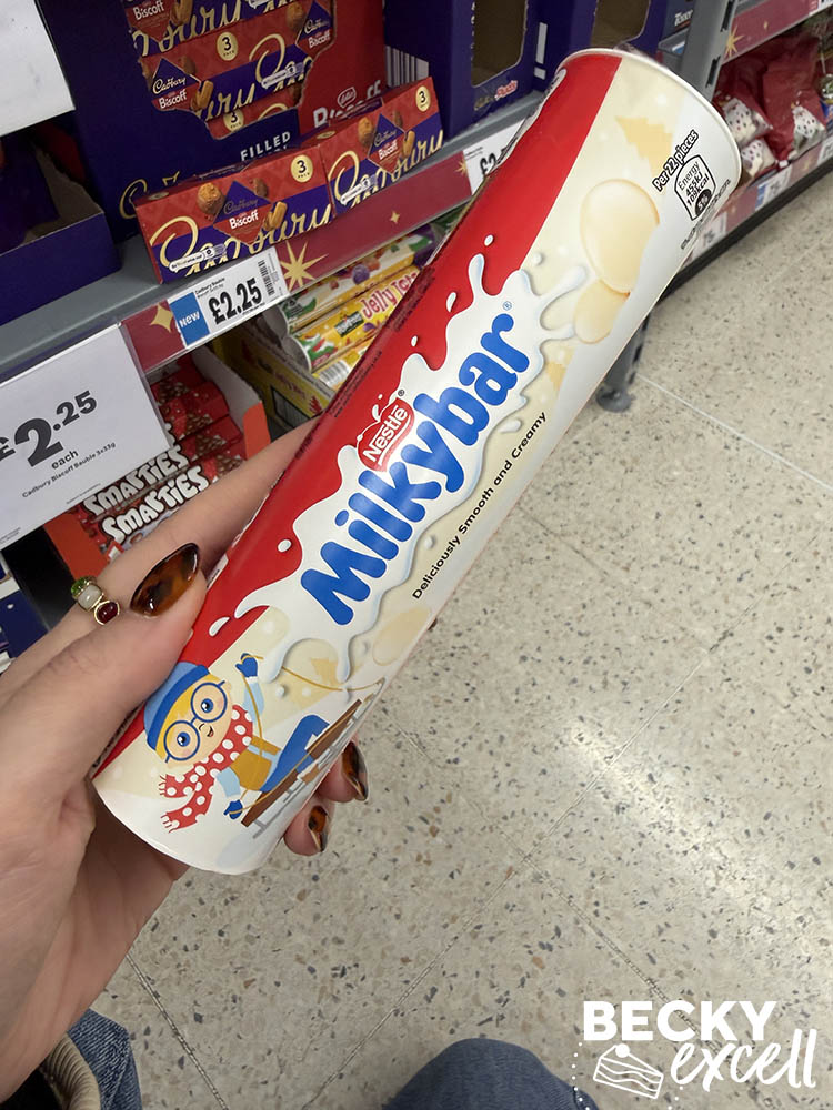 Nestlé Milkybar Giant Tube