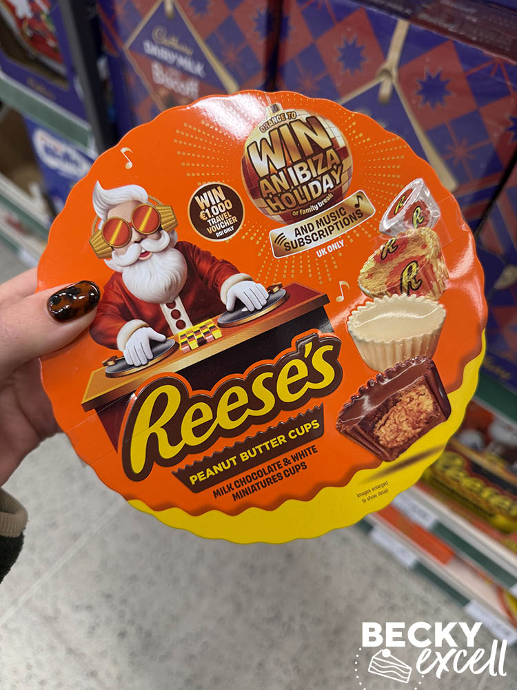 Reese’s Milk Chocolate & White Miniatures Cups Tin