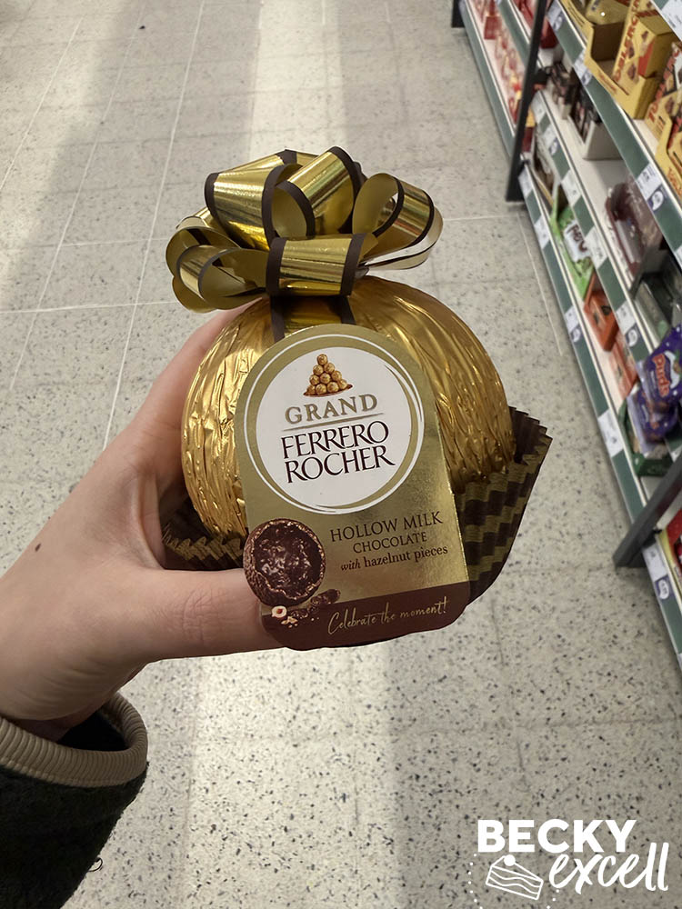 Grand Ferrero Rocher Hollow Milk Chocolate