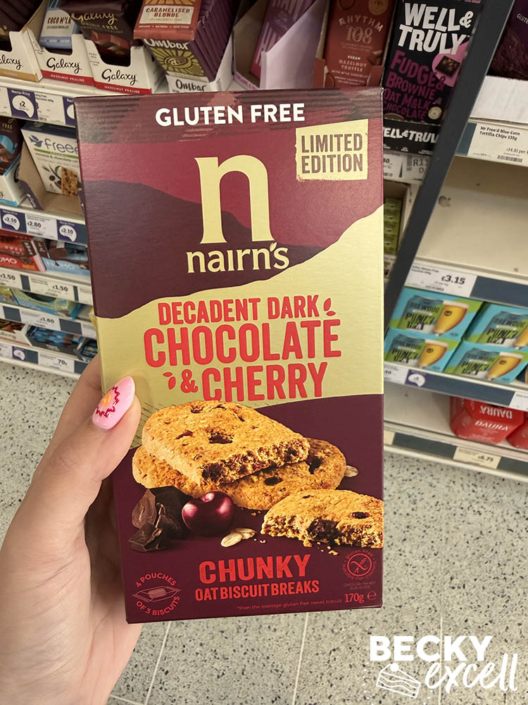 Nairn’s Gluten Free Dark Chocolate & Cherry Chunky Oat Biscuit Breaks
