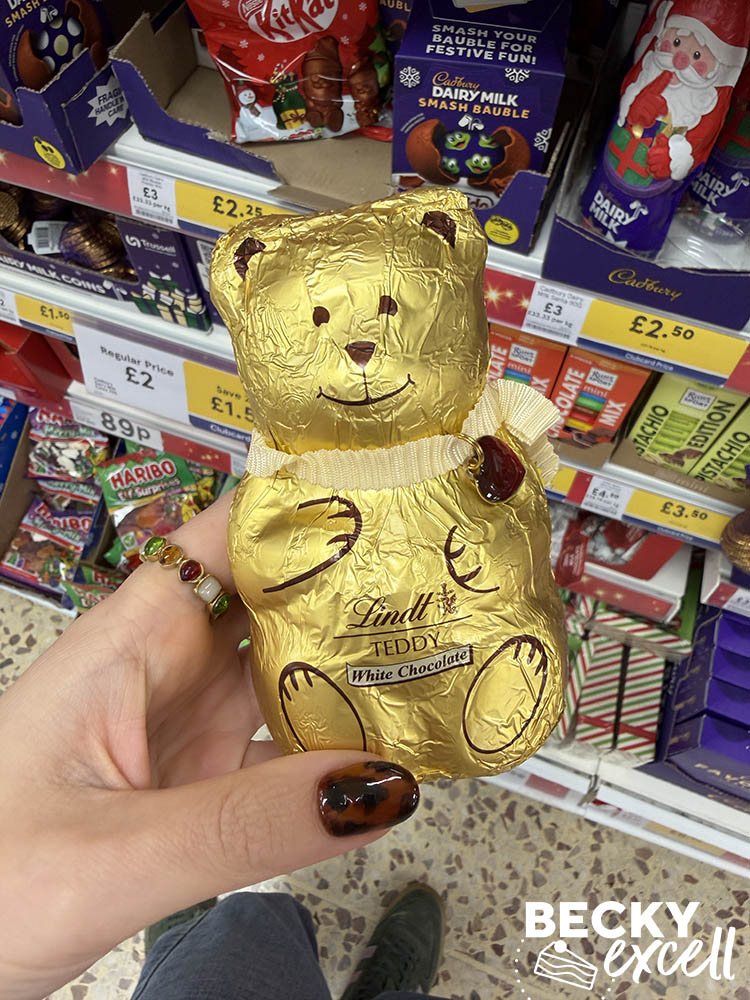 Lindt White Chocolate Teddy